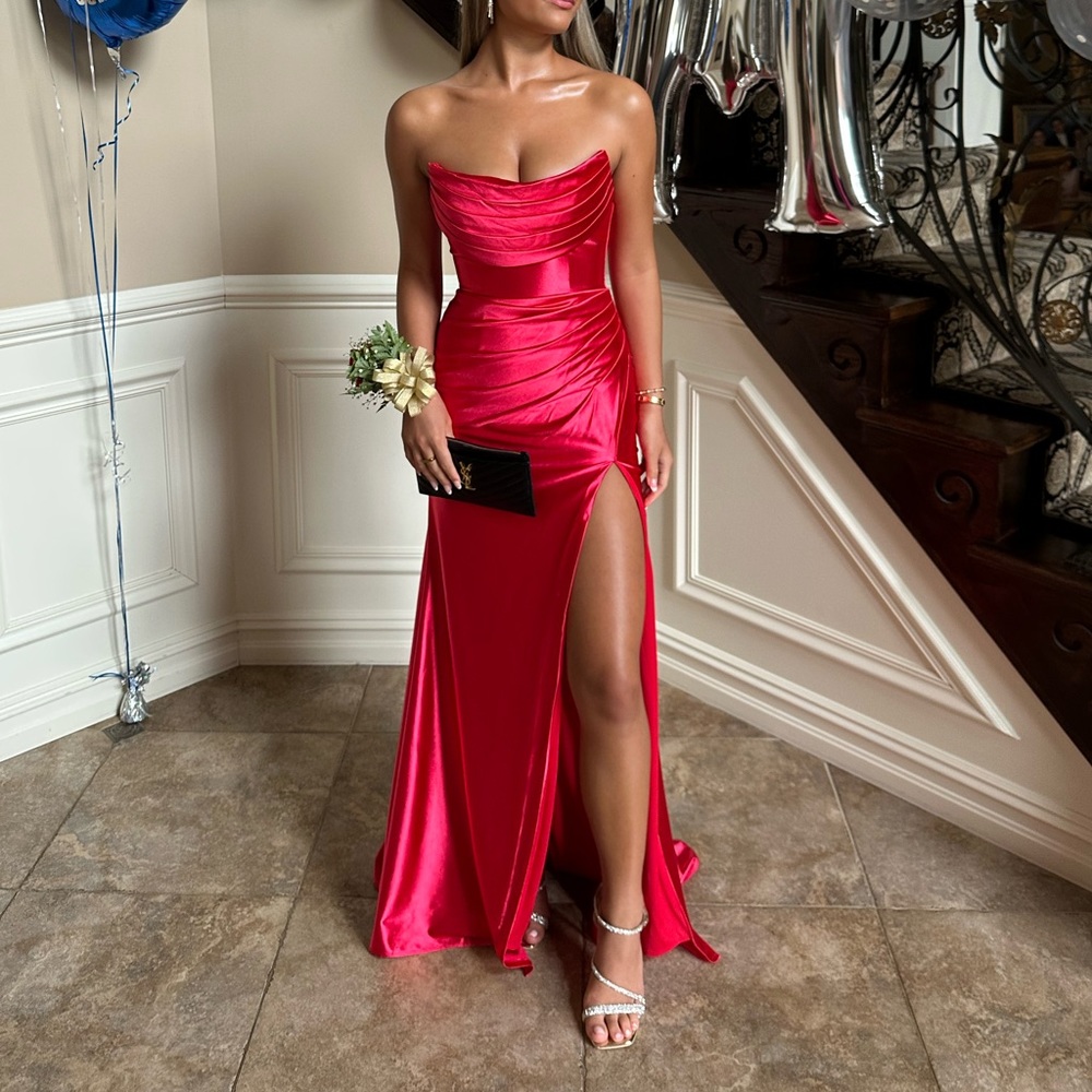 Red prom dress